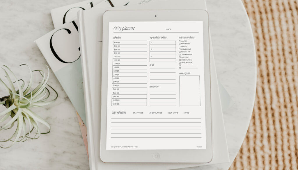 Daily Planner Freebie Mockup